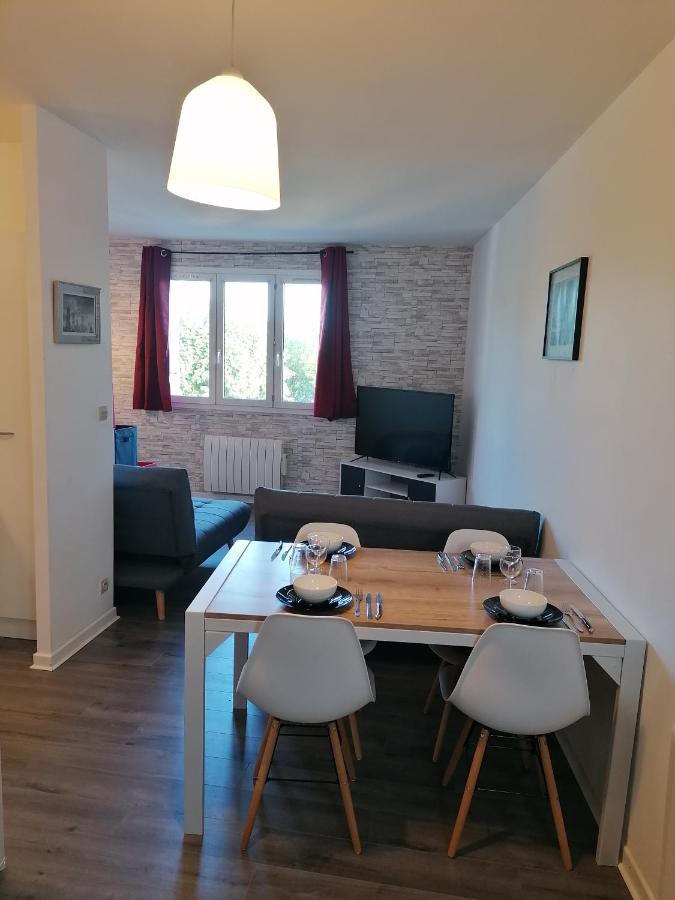 Appartement Meuble Proche Du Futuroscope Poitiers Eksteriør billede